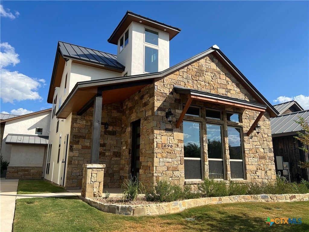 1690 Gruene Vineyard Crossing, New Braunfels, TX 78130