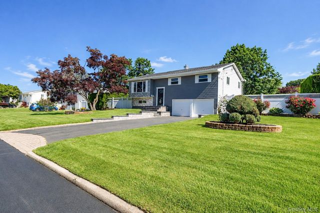 129 Sherman Street, Brentwood, NY 11717