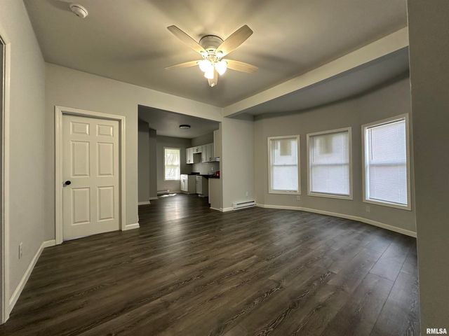 1514 S 8TH Street, Springfield, IL 62703