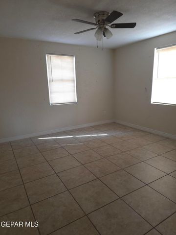 7332 N LOOP Drive, El Paso, TX 79915