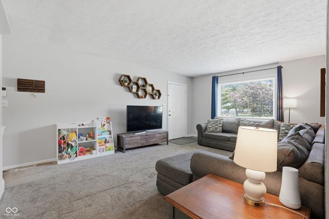 5832 Windward Way, Indianapolis, IN 46278
