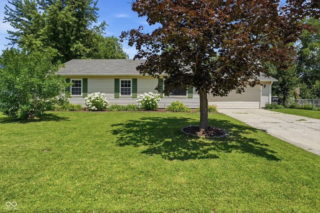 5832 Windward Way, Indianapolis, IN 46278