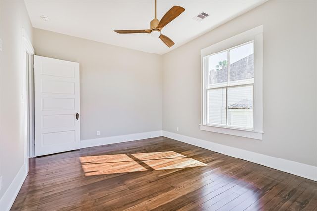 1310 Rosenberg Street, Galveston, TX 77550