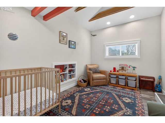 6047 Se RHONE St, Portland, OR 97206