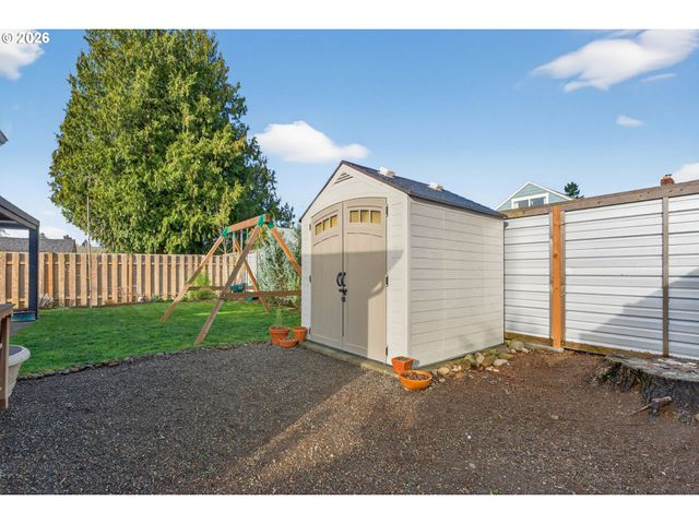 6047 Se RHONE St, Portland, OR 97206