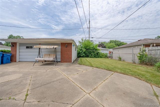 4442 Mckinley Street, Dearborn Heights, MI 48125