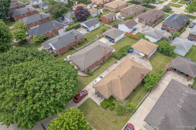 4442 Mckinley Street, Dearborn Heights, MI 48125