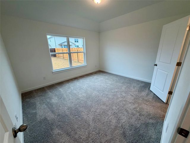 261 Seattle Slew DR, Jarrell, TX 76537