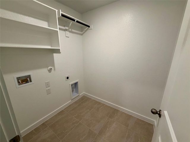 261 Seattle Slew DR, Jarrell, TX 76537