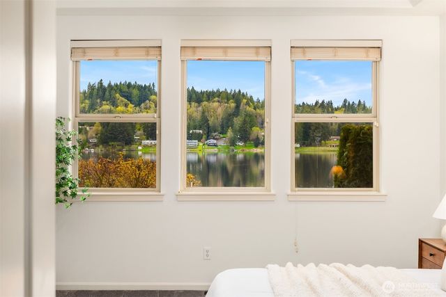 6038 Osprey Circle, Bremerton, WA 98312