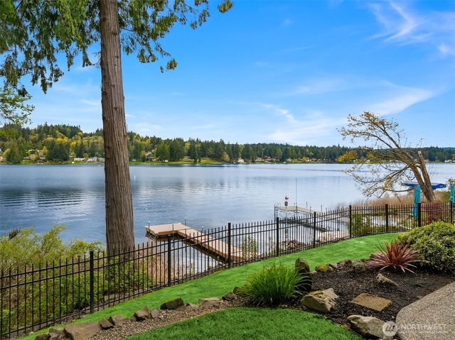 6038 Osprey Circle, Bremerton, WA 98312