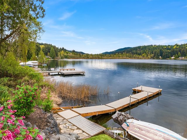 6038 Osprey Circle, Bremerton, WA 98312