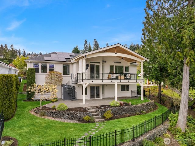 6038 Osprey Circle, Bremerton, WA 98312