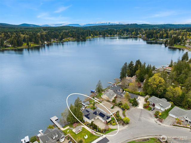 6038 Osprey Circle, Bremerton, WA 98312
