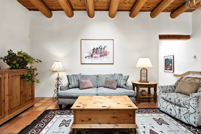 334 Otero 8-4, Santa Fe, NM 87501