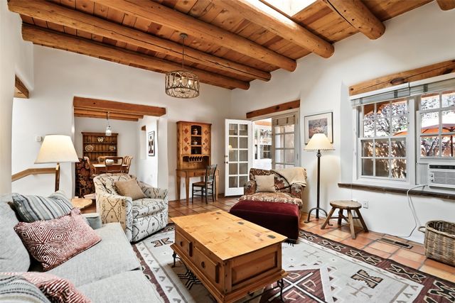 334 Otero 8-4, Santa Fe, NM 87501