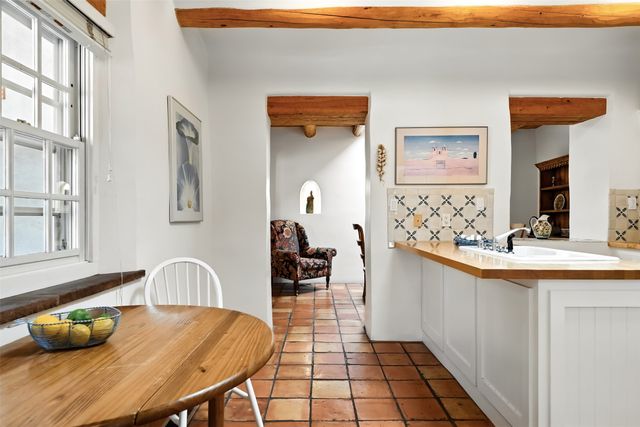 334 Otero 8-4, Santa Fe, NM 87501