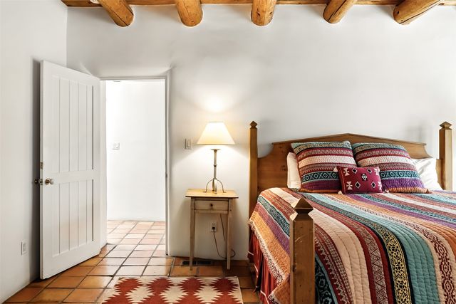 334 Otero 8-4, Santa Fe, NM 87501