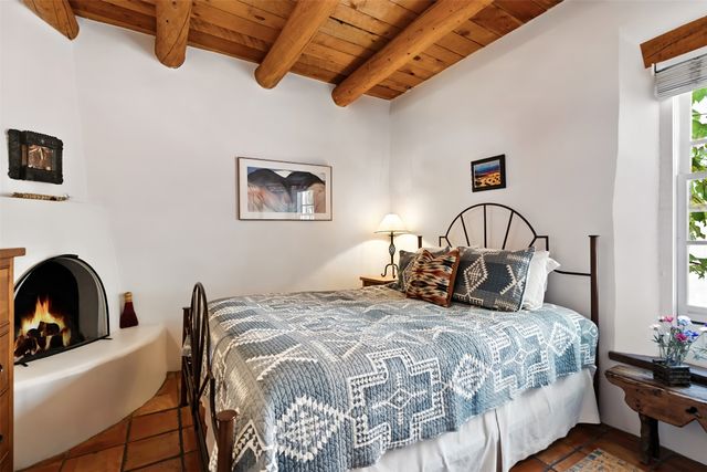 334 Otero 8-4, Santa Fe, NM 87501