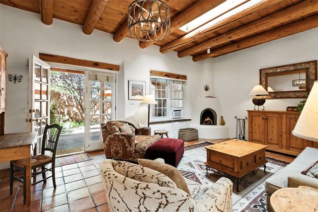 334 Otero 8-4, Santa Fe, NM 87501