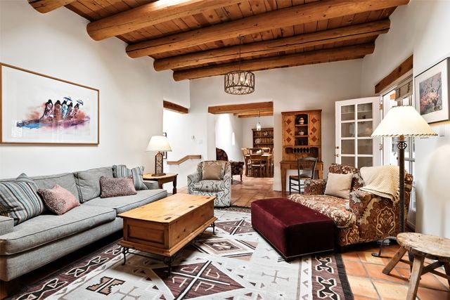 334 Otero 8-4, Santa Fe, NM 87501