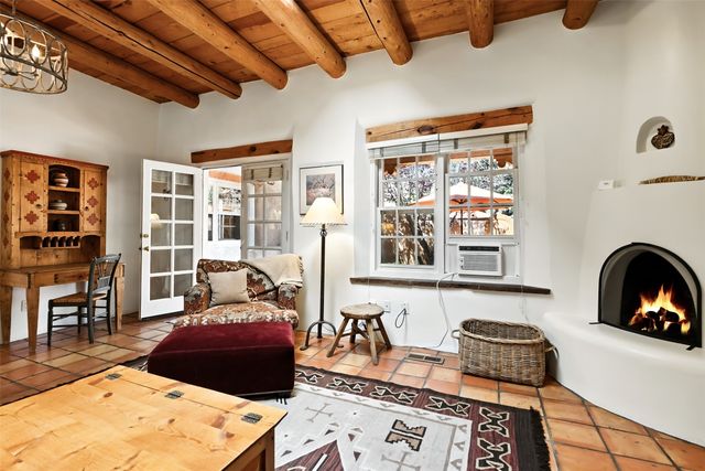 334 Otero 8-4, Santa Fe, NM 87501