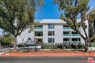 328 N Maple Drive 306, Beverly Hills, CA 90210