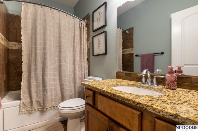 2725 Hoy Street, Lincoln, NE 68516