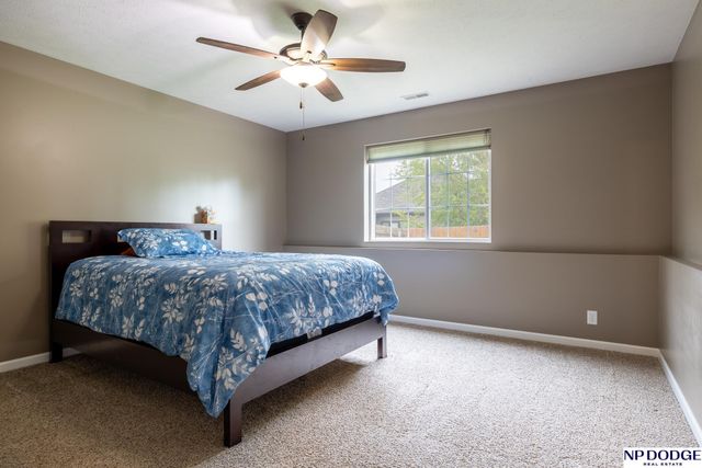 2725 Hoy Street, Lincoln, NE 68516