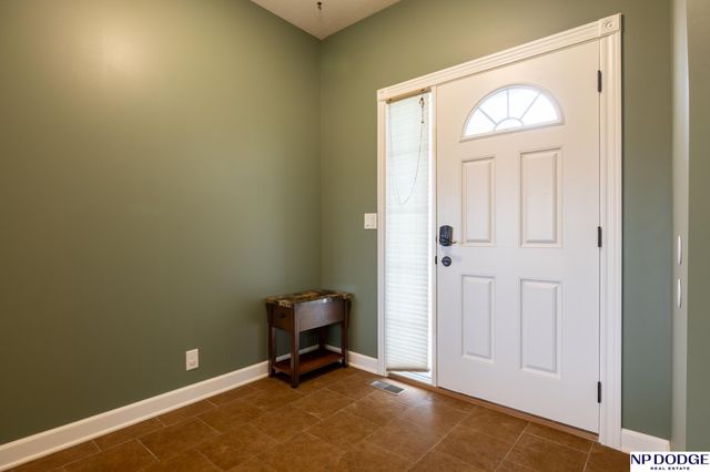 2725 Hoy Street, Lincoln, NE 68516