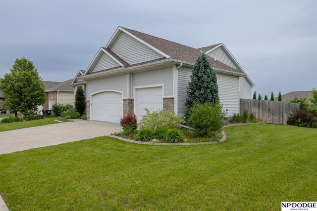 2725 Hoy Street, Lincoln, NE 68516