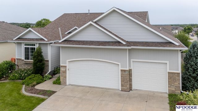 2725 Hoy Street, Lincoln, NE 68516