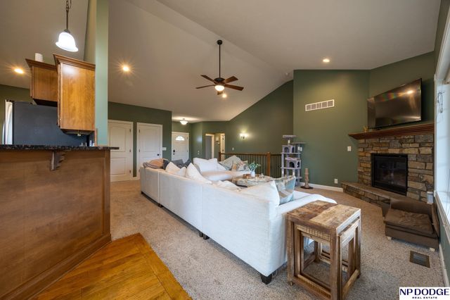 2725 Hoy Street, Lincoln, NE 68516