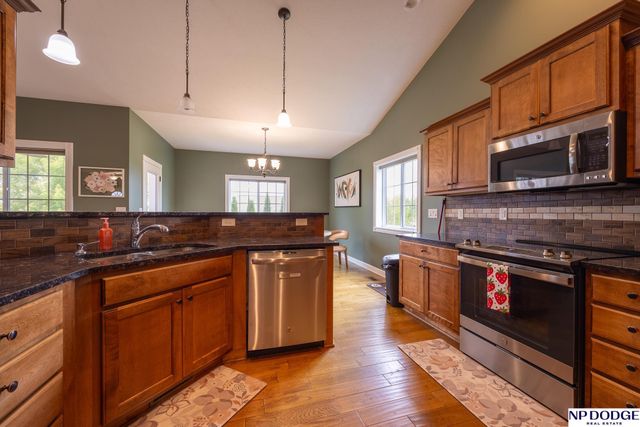 2725 Hoy Street, Lincoln, NE 68516