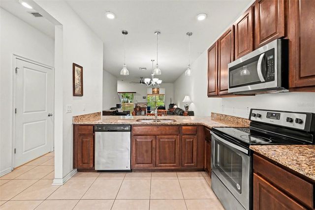 1112 HILLHURST DRIVE, Wesley Chapel, FL 33543