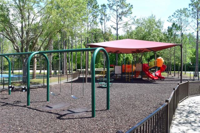 1112 HILLHURST DRIVE, Wesley Chapel, FL 33543