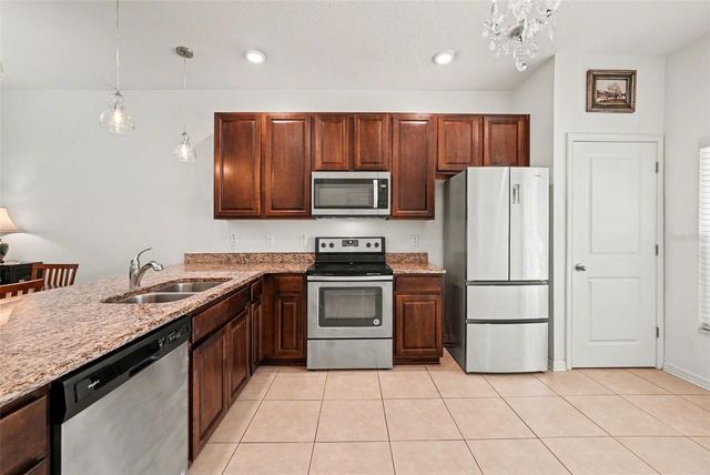 1112 HILLHURST DRIVE, Wesley Chapel, FL 33543