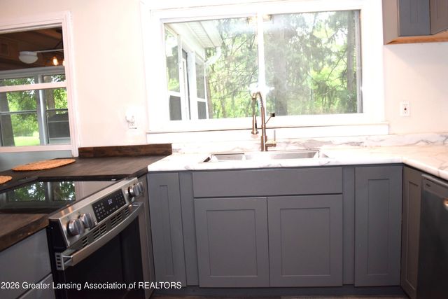 1035 Robb Street, East Lansing, MI 48823