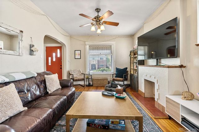 478 N Logan Street, Denver, CO 80203