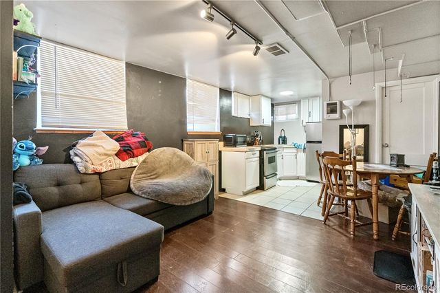 478 N Logan Street, Denver, CO 80203