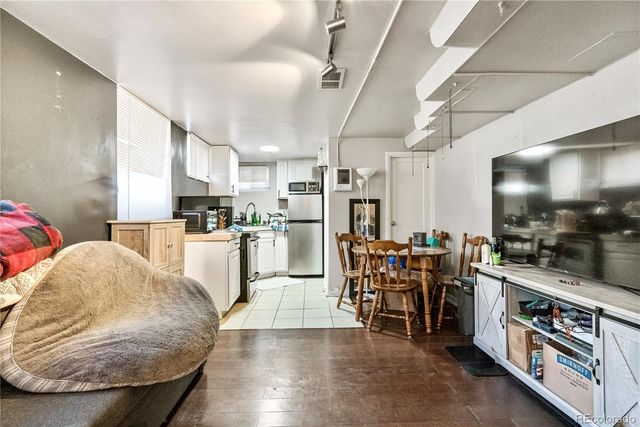 478 N Logan Street, Denver, CO 80203