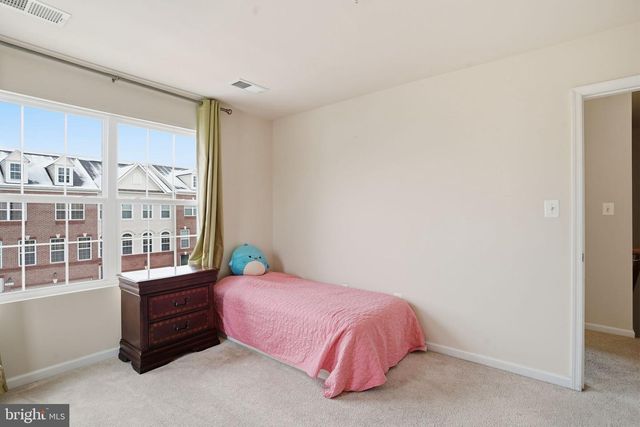 8628 RED ROCK LN, Laurel, MD 20724