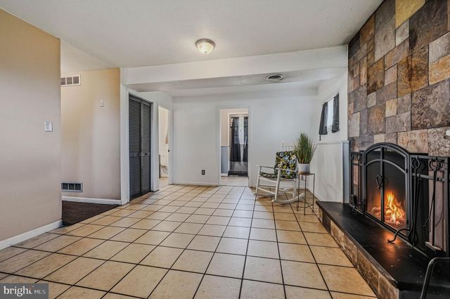 4527 S JANE WAY, Wilmington, DE 19804