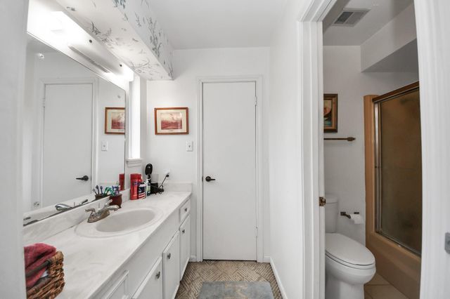 17 Winged Foot Drive, Conroe, TX 77304