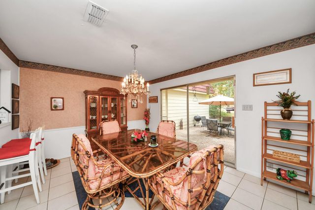 17 Winged Foot Drive, Conroe, TX 77304