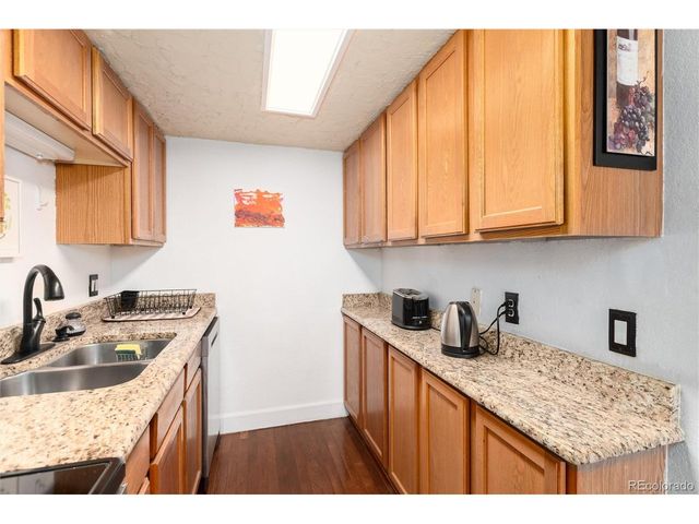 857 S Van Gordon Ct B106, Lakewood, CO 80228