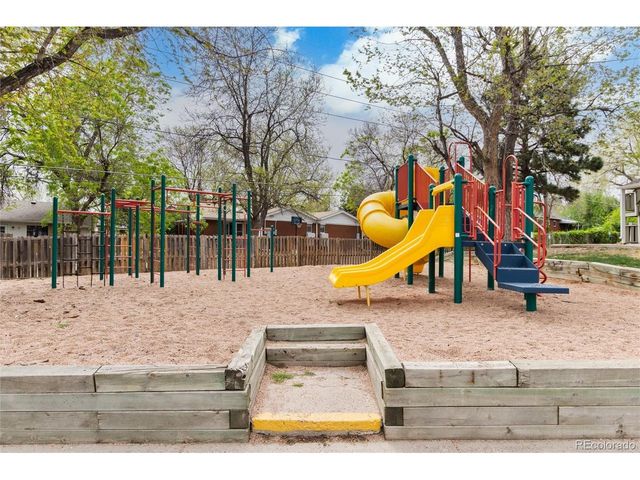 857 S Van Gordon Ct B106, Lakewood, CO 80228