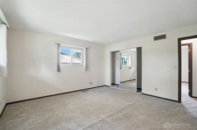 4516 Rean Meadow Drive, Kettering, OH 45440