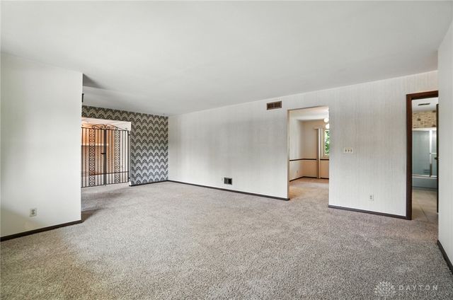 4516 Rean Meadow Drive, Kettering, OH 45440