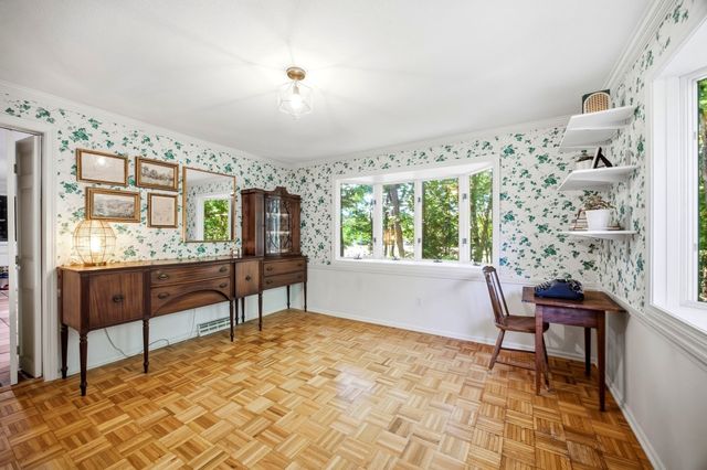 64 Cambridge Cir, Longmeadow, MA 01106